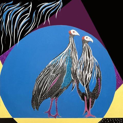 布面油画用斑点闪光和镜面标记描绘两只珍珠鸡在一个蓝色和黄色的圆圈, with a purple rhombus shape in the background.